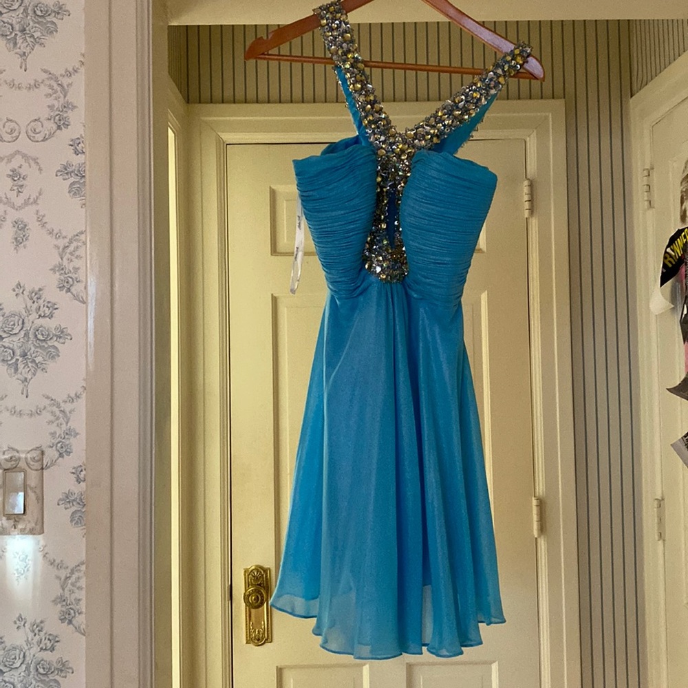Early 2000s Alisha Hill Junior Prom dress size 8